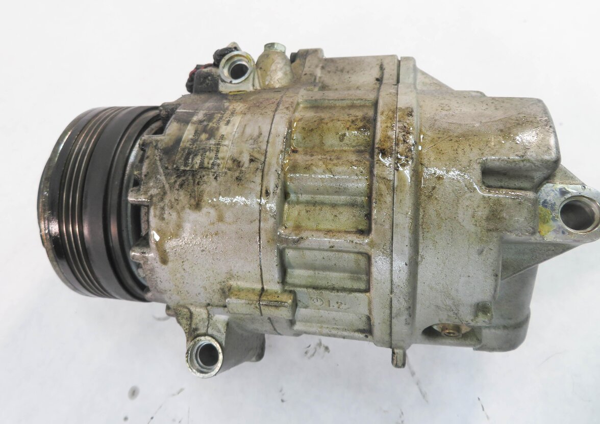 Thumbnail 6: 2007-2010 BMW X5 (E70) 3.0L ADAPTIVE DRIVE ACTIVE SUSPENSION A/C COMPRESSOR PUMP