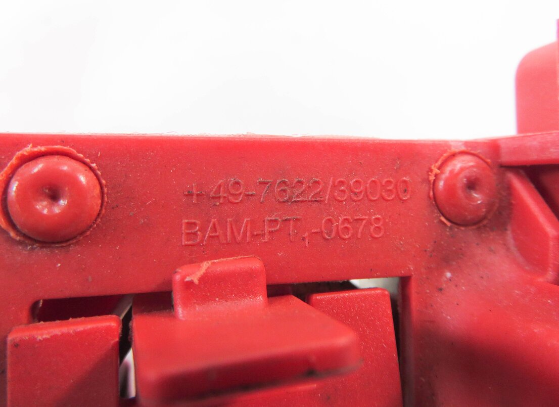 Thumbnail 10: 2007 BMW X5 (E70) POSITIVE BATTERY CABLE (SRS)
