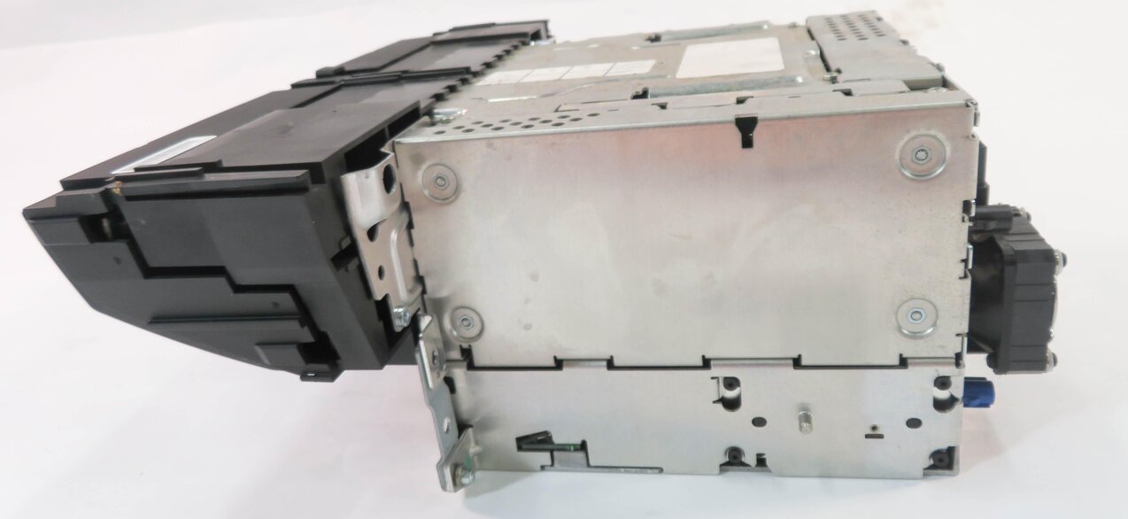 Thumbnail 6: 2007-2010 BMW X5 X6 (E70 E71) AM / FM RADIO STEREO CD DISC PLAYER RECEIVER