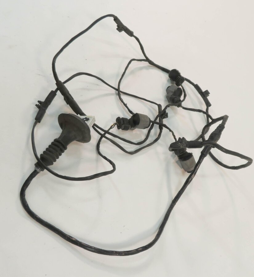 Thumbnail 3: 2007 BMW X5 (E70) REAR PDC PARK DISTANCE SENSOR SET-4 w/ HARNESS