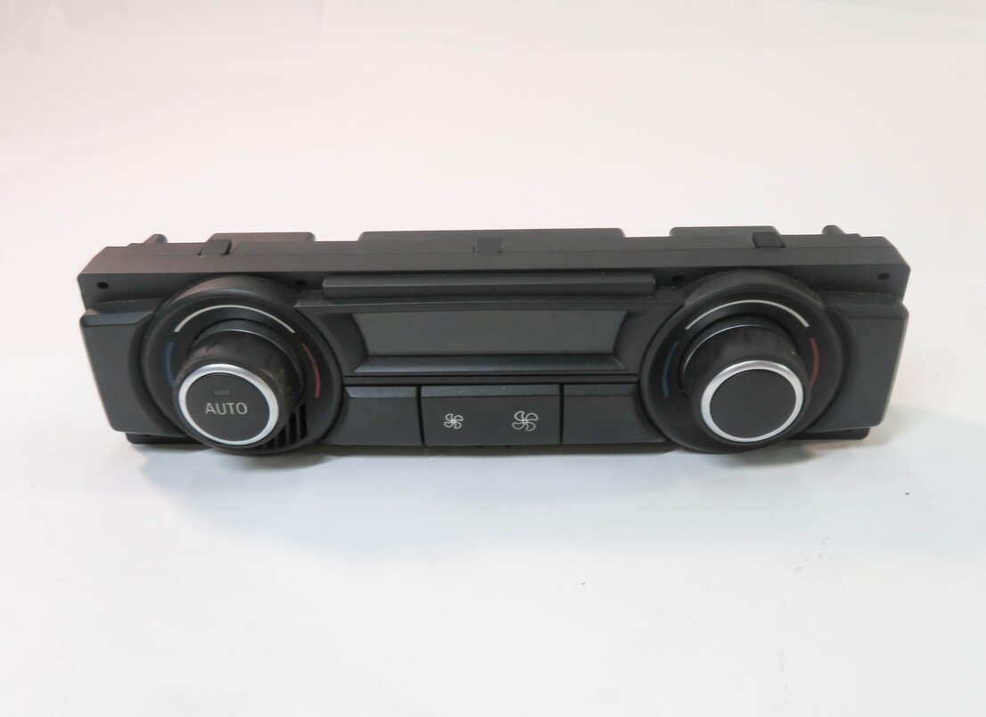 2007-2013 BMW X5 (E70) REAR HEATER A/C CLIMATE TEMPERATURE CONTROL PANEL