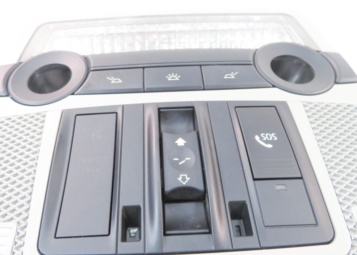Thumbnail 11: 2007 BMW X5 (E70) FRONT MAP READING COURTESY DOME LIGHT LAMP (GRAY)