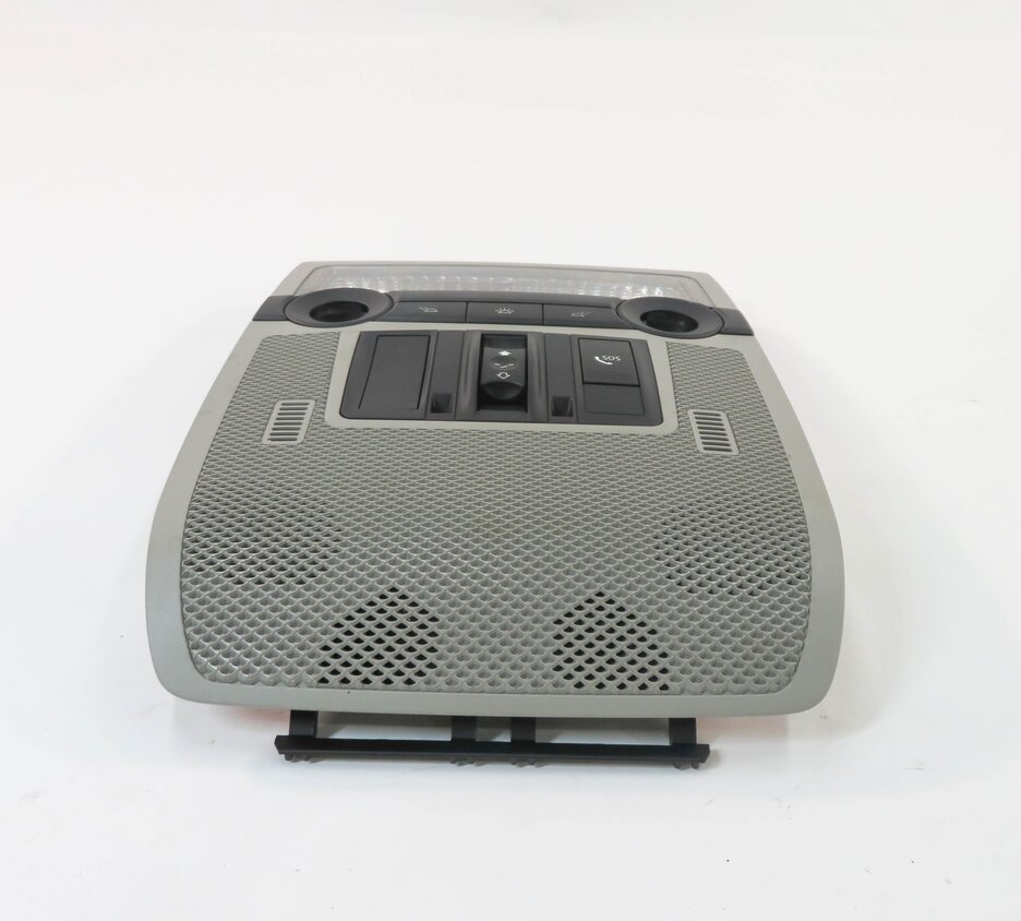 Thumbnail 3: 2007 BMW X5 (E70) FRONT MAP READING COURTESY DOME LIGHT LAMP (GRAY)