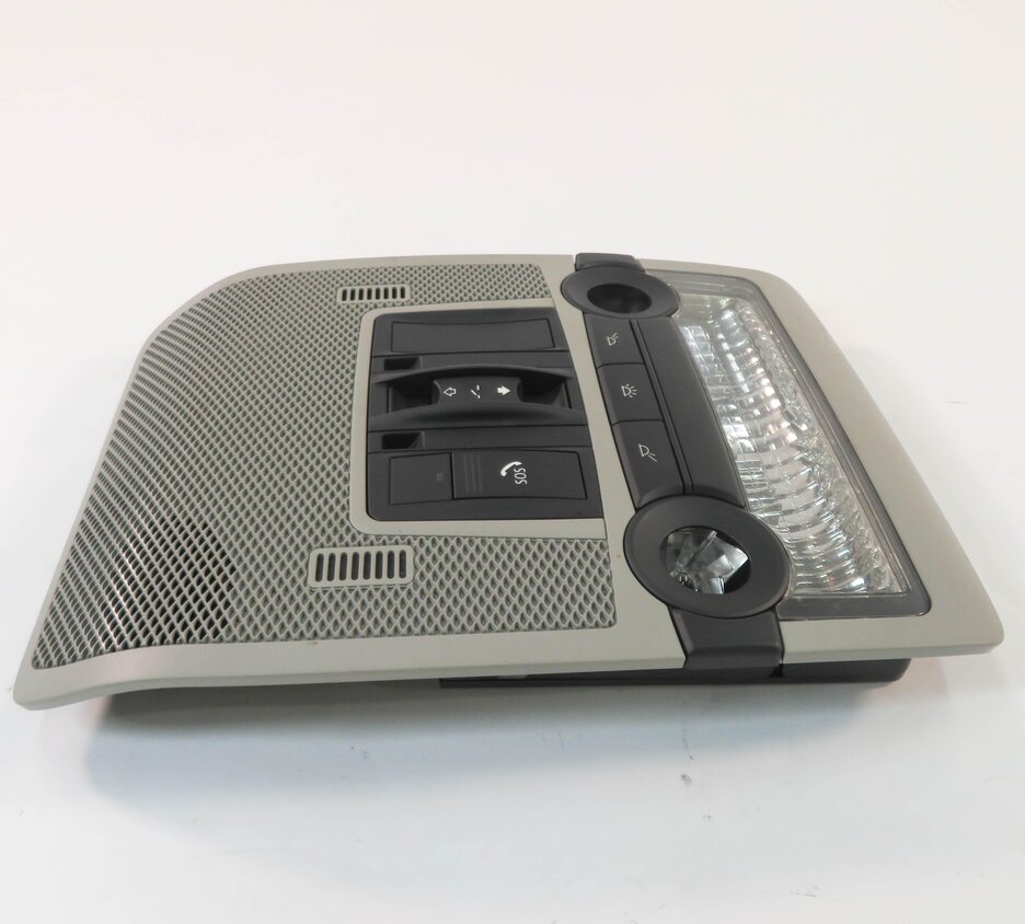 Thumbnail 4: 2007 BMW X5 (E70) FRONT MAP READING COURTESY DOME LIGHT LAMP (GRAY)