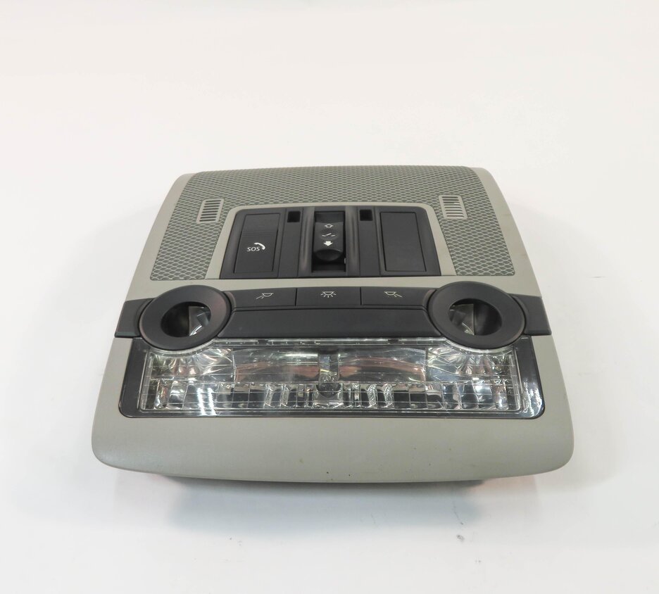 Thumbnail 5: 2007 BMW X5 (E70) FRONT MAP READING COURTESY DOME LIGHT LAMP (GRAY)