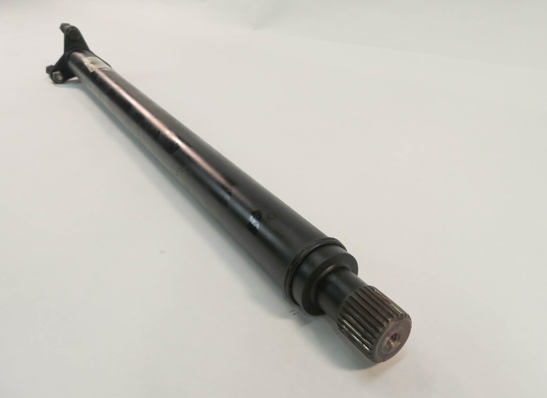 Thumbnail 2: 2007-2010 BMW X5 X6 (E70 E71) - 3.0L / 3.0TT FRONT DIFFERENTIAL DRIVE LINE SHAFT