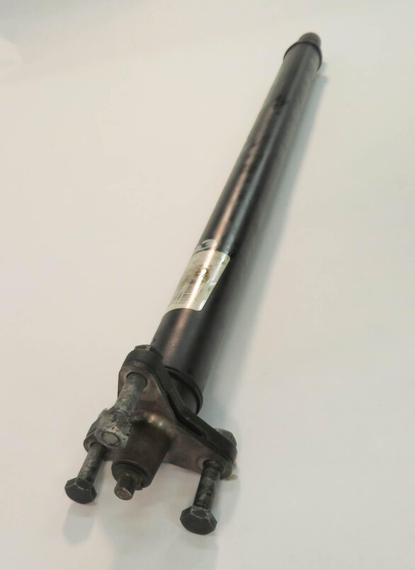 Thumbnail 3: 2007-2010 BMW X5 X6 (E70 E71) - 3.0L / 3.0TT FRONT DIFFERENTIAL DRIVE LINE SHAFT