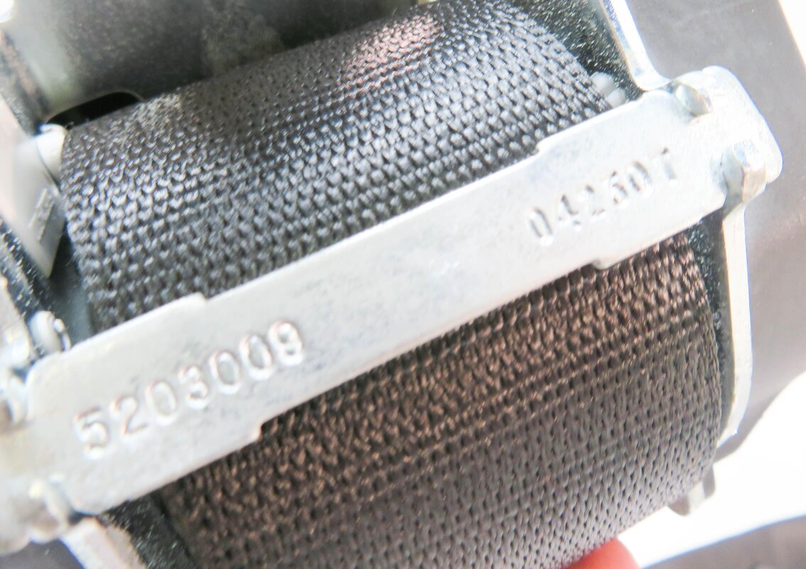 Thumbnail 7: 2007 BMW X5 (E70) REAR 2nd SECOND ROW SEAT SEATBELT BUCKLE RETRACTOR SET (BLACK)