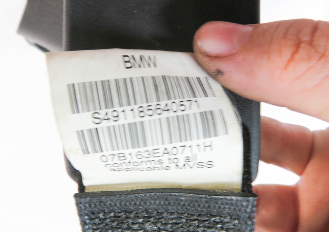 Thumbnail 9: 2007 BMW X5 (E70) REAR 2nd SECOND ROW SEAT SEATBELT BUCKLE RETRACTOR SET (BLACK)