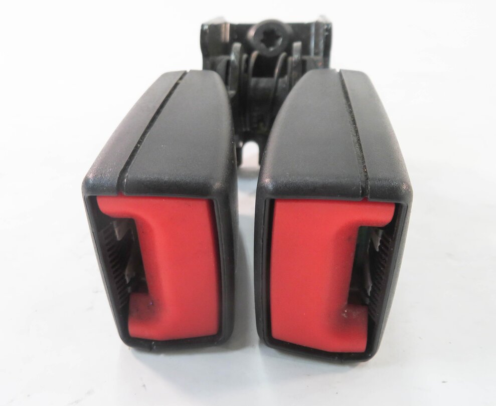 Thumbnail 2: 2008 BMW X5 (E70) REAR 3rd THIRD ROW SEAT SEATBELT BUCKLE RECEIVER SET-2