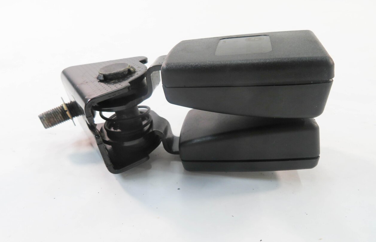 Thumbnail 7: 2008 BMW X5 (E70) REAR 3rd THIRD ROW SEAT SEATBELT BUCKLE RECEIVER SET-2
