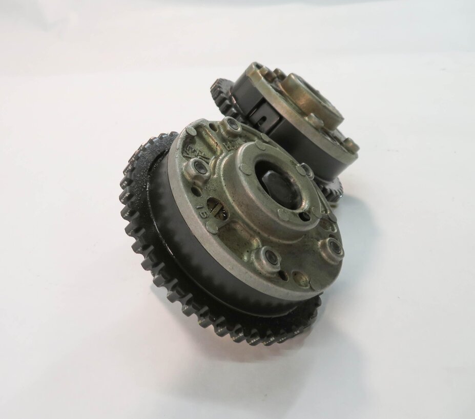 Thumbnail 2: 2008 BMW X5 (E70) 4.8L N62 V8 - LEFT ENGINE INTAKE & EXHAUST TIMING GEAR SET-2