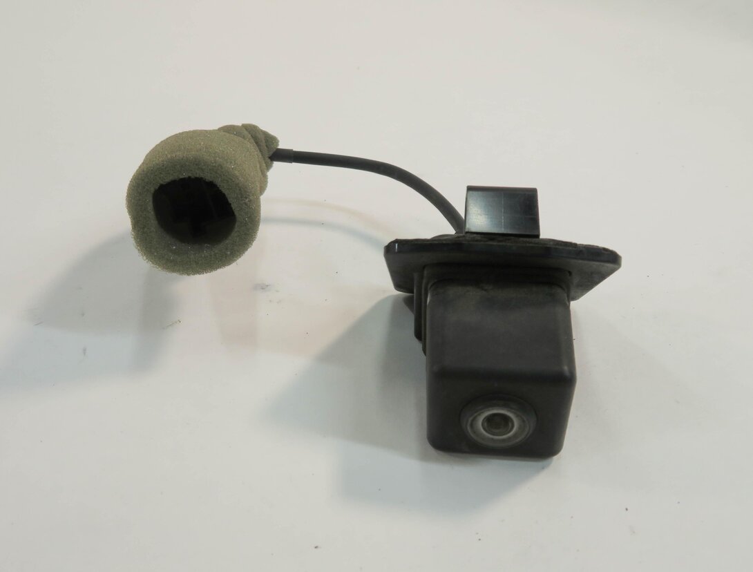 Thumbnail 1: 10-13 MERCEDES E300 E350 E400 E550 (A207 C207 W207 W212) BACKUP REVERSE CAMERA