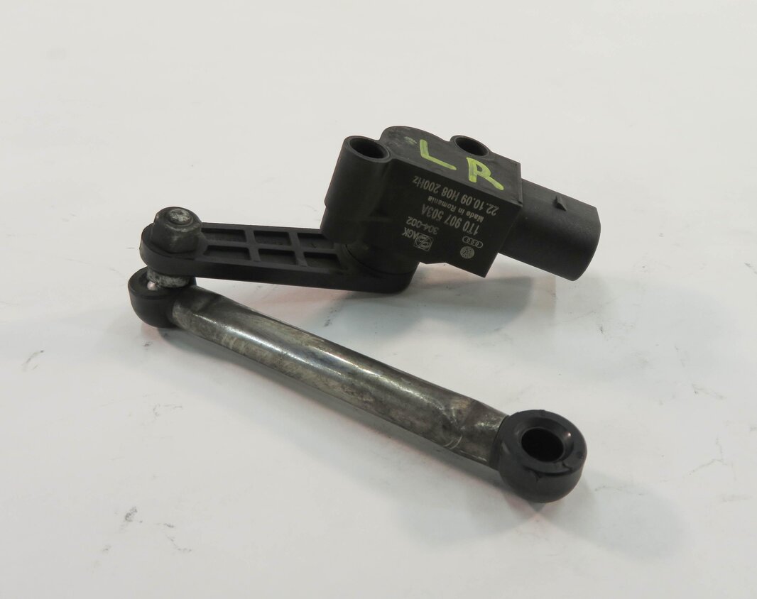 Thumbnail 2: 2010 AUDI A5 (B8 8T) LEFT DRIVER REAR SUSPENSION HEIGHT LEVEL SENSOR