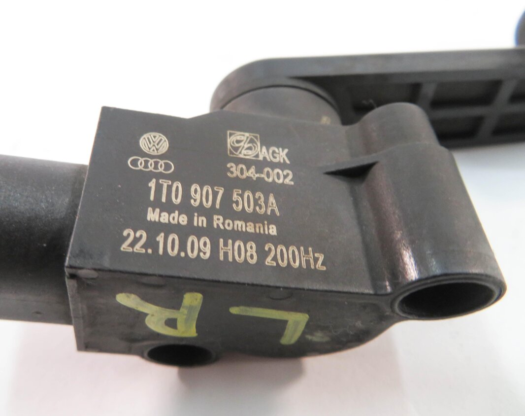 Thumbnail 7: 2010 AUDI A5 (B8 8T) LEFT DRIVER REAR SUSPENSION HEIGHT LEVEL SENSOR