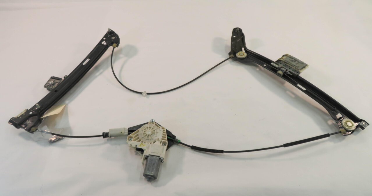 2010 AUDI A5 (B8 8T) COUPE - RIGHT PASSENGER DOOR WINDOW REGULATOR w/ MOTOR