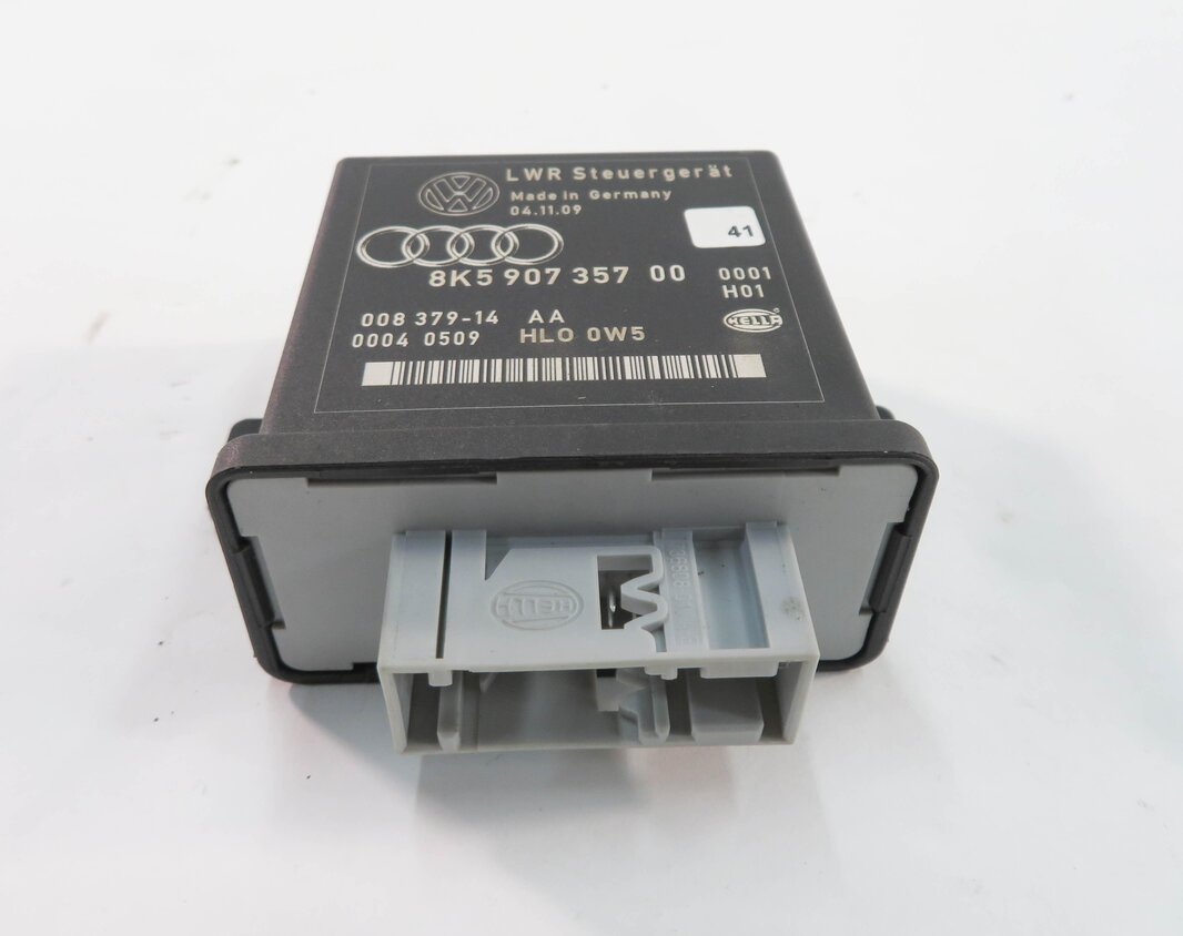 Thumbnail 2: 2010 AUDI A5 (B8 8T) HID XENON HEADLIGHT RANGE CONTROL MODULE