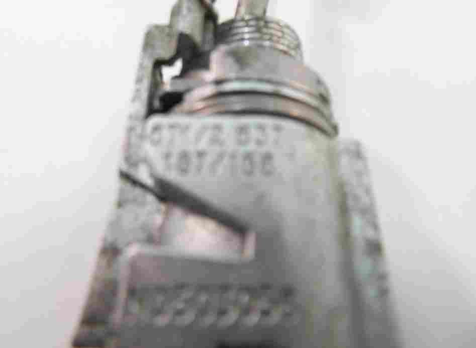 Thumbnail 6: 2010 AUDI A5 COUPE (B8 8T) FRONT LEFT DRIVER DOOR HANDLE LOCK CYLINDER w/KEY SET