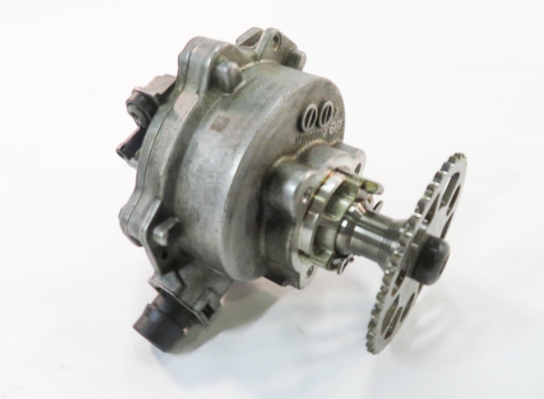 Thumbnail 2: 10-12 BMW 135i 335i 535i 640i X3 X5 X6 (E87 E90 E70) 3.0L N55 BRAKE VACUUM PUMP
