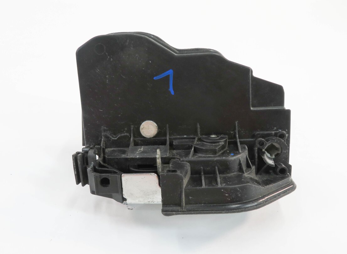 09-18 BMW 1/2/3/4/5/7/X1 X3 X4 (E87 E90 F01 F10) LEFT DRIVER DOOR LOCK LATCH