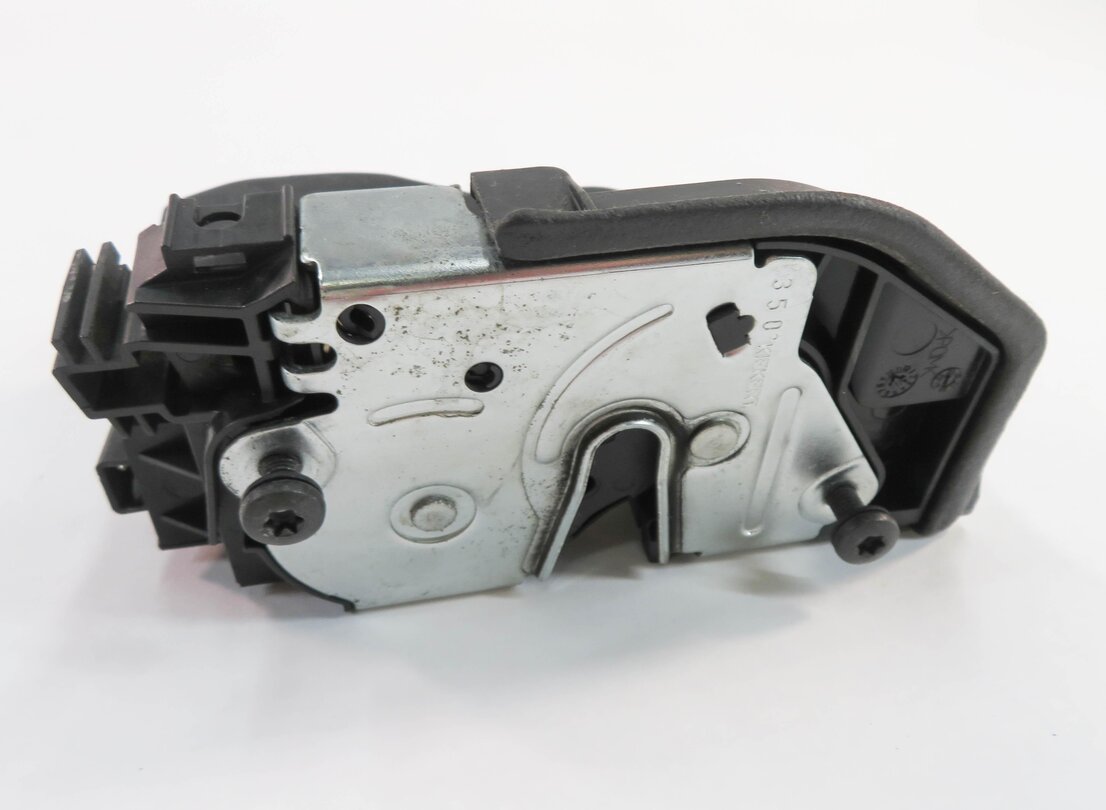 Thumbnail 5: 09-18 BMW 1/2/3/4/5/7/X1 X3 X4 (E87 E90 F01 F10) LEFT DRIVER DOOR LOCK LATCH
