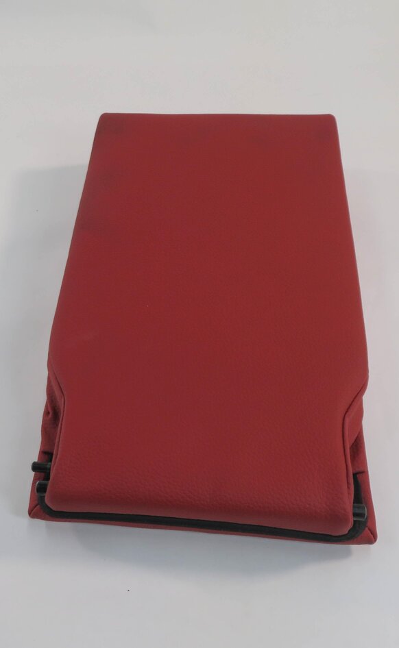 Thumbnail 3: 2011 BMW 335i (E92) COUPE - REAR SEAT ARM REST CENTER CONSOLE CUP HOLDER (RED)