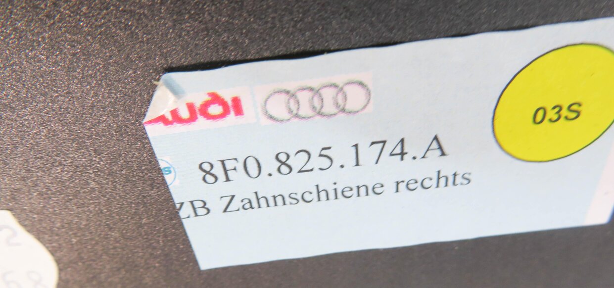 Thumbnail 8: 2013 AUDI A5 (B8 8T) CONVERTIBLE - STORAGE COVER SLIDING TRACK BRACKET SET-2