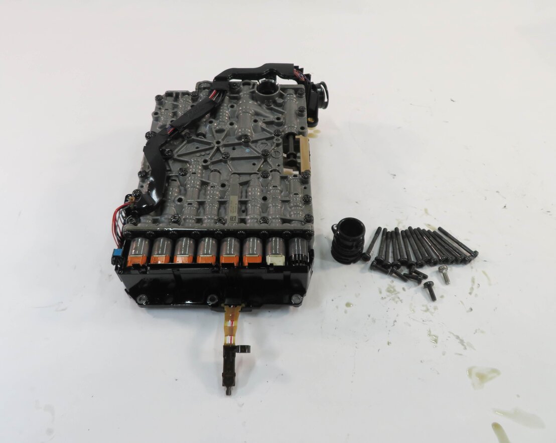 2013-2017 AUDI A4 A5 (B8 8K 8T) QUATTRO - 2.0L 8spd TRANSMISSION VALVE BODY 36k