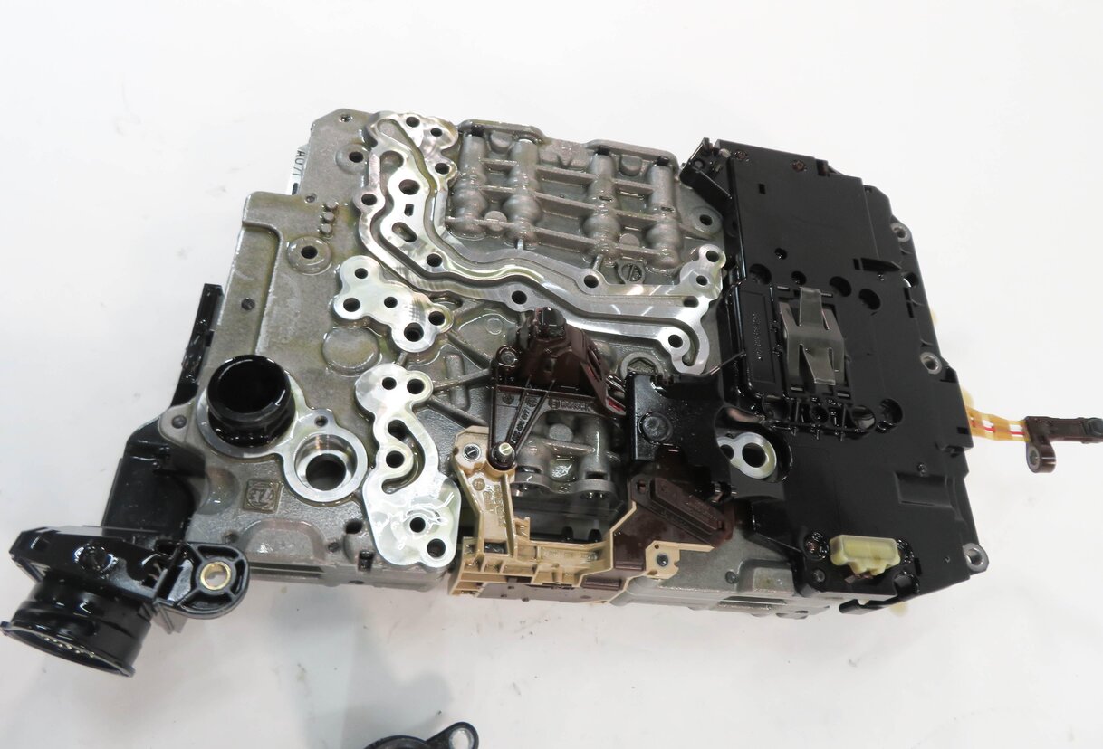 Thumbnail 5: 2013-2017 AUDI A4 A5 (B8 8K 8T) QUATTRO - 2.0L 8spd TRANSMISSION VALVE BODY 36k