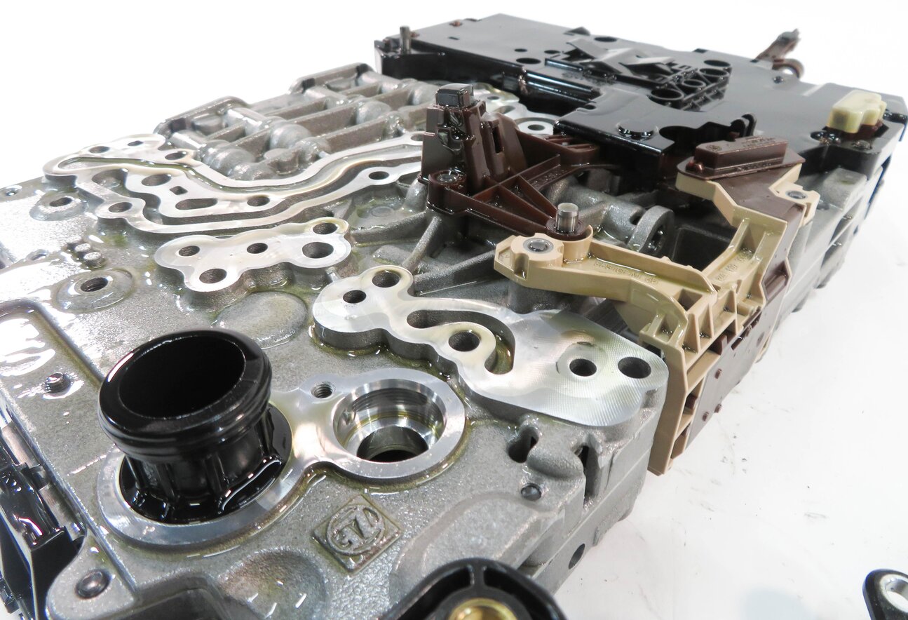 Thumbnail 6: 2013-2017 AUDI A4 A5 (B8 8K 8T) QUATTRO - 2.0L 8spd TRANSMISSION VALVE BODY 36k