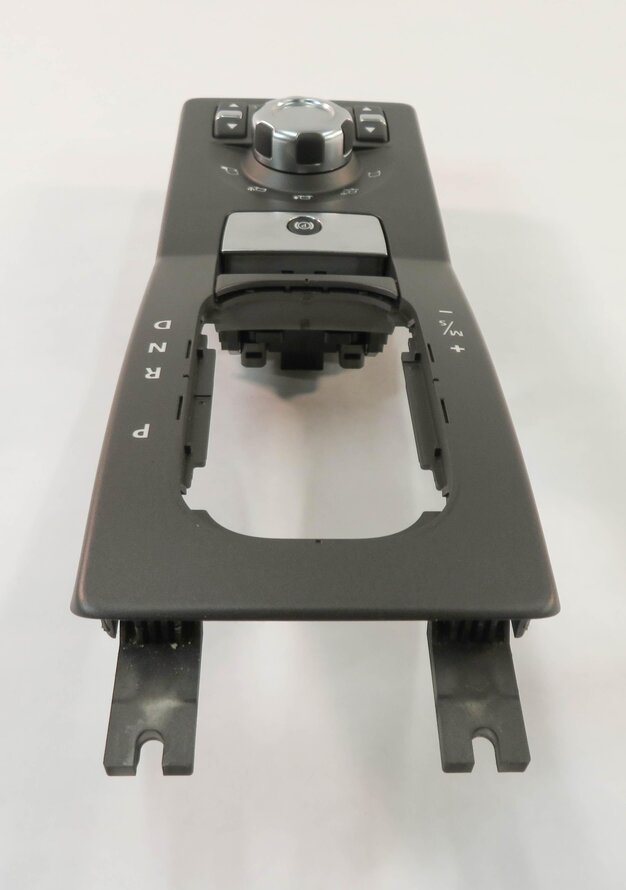 Thumbnail 5: 2010 RANGE ROVER SPORT (L320) GEAR SHIFTER TRIM w/ TERRAIN CONTROL SWITCHES