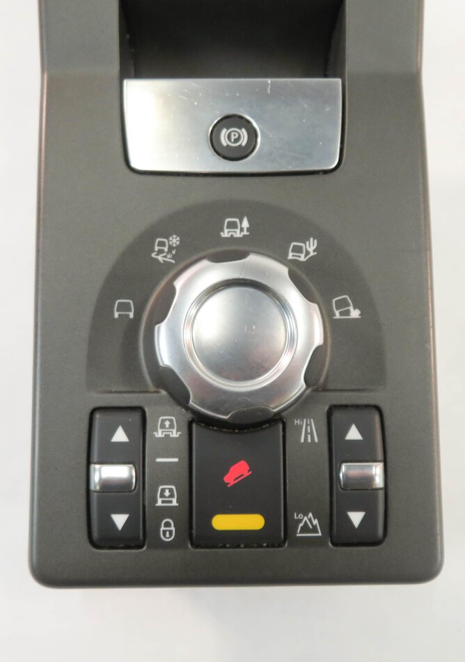 Thumbnail 8: 2010 RANGE ROVER SPORT (L320) GEAR SHIFTER TRIM w/ TERRAIN CONTROL SWITCHES