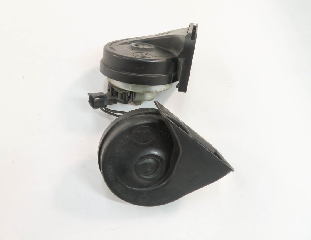 Thumbnail 2: 2010-2016 LR4 RANGE ROVER SPORT (L320) HIGH & LOW TONE SAFETY HORN SET-2