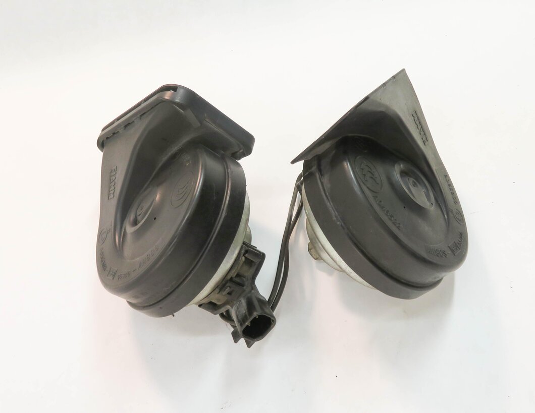 Thumbnail 3: 2010-2016 LR4 RANGE ROVER SPORT (L320) HIGH & LOW TONE SAFETY HORN SET-2