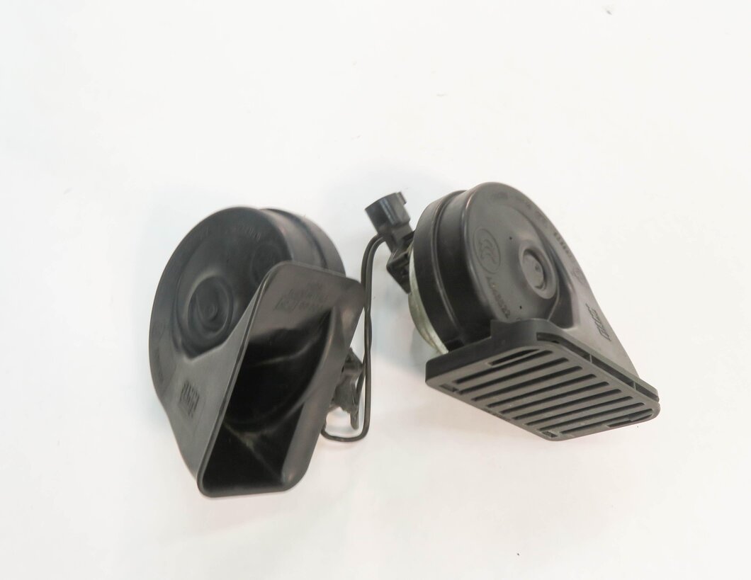 Thumbnail 4: 2010-2016 LR4 RANGE ROVER SPORT (L320) HIGH & LOW TONE SAFETY HORN SET-2