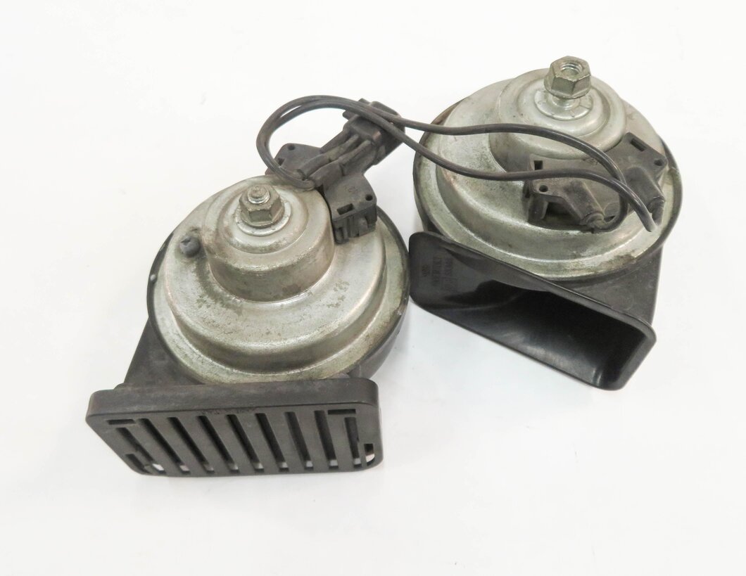 Thumbnail 6: 2010-2016 LR4 RANGE ROVER SPORT (L320) HIGH & LOW TONE SAFETY HORN SET-2