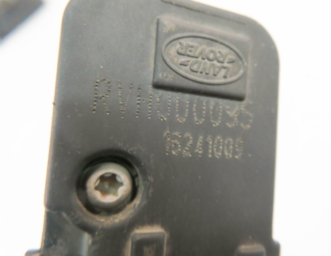 Thumbnail 7: 2010 RANGE ROVER SPORT (L320) AIR SUSPENSION TRANSFER RELIEF VALVE BLOCK SET-3