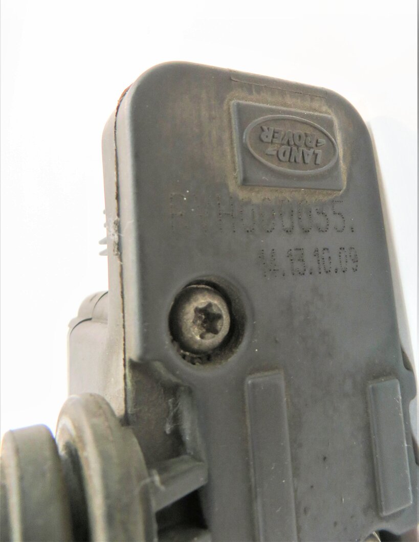 Thumbnail 8: 2010 RANGE ROVER SPORT (L320) AIR SUSPENSION TRANSFER RELIEF VALVE BLOCK SET-3