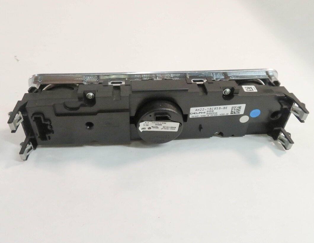Thumbnail 3: 2010-2016 RANGE ROVER SPORT (L320) LR4 RADIO NAVIGATION PHONE VIDEO INFO SWITCH