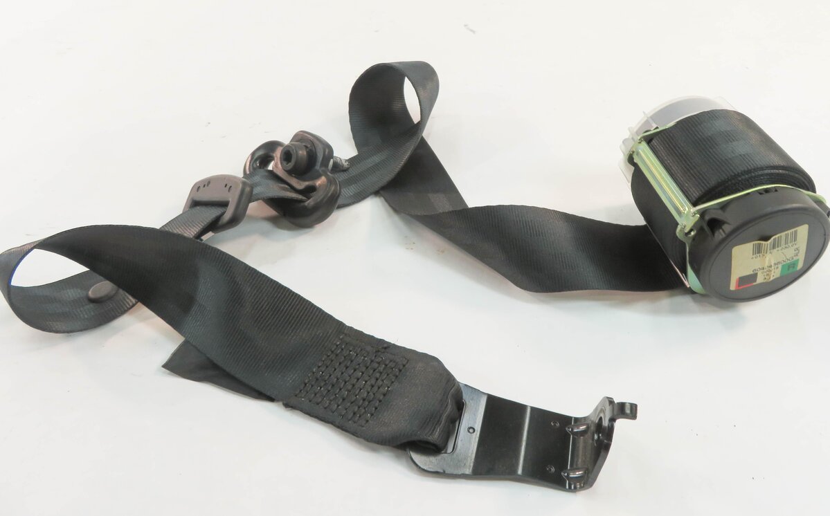 Thumbnail 2: 2010 RANGE ROVER SPORT (L320) RIGHT REAR 2nd ROW SEAT SEATBELT RETRACTOR (BLACK)