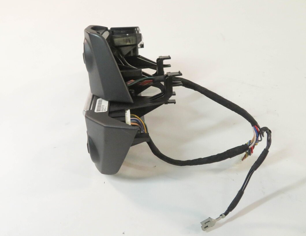 Thumbnail 7: 2010 RANGE ROVER SPORT (L320) STEERING RADIO PHONE CRUISE SWITCH SET