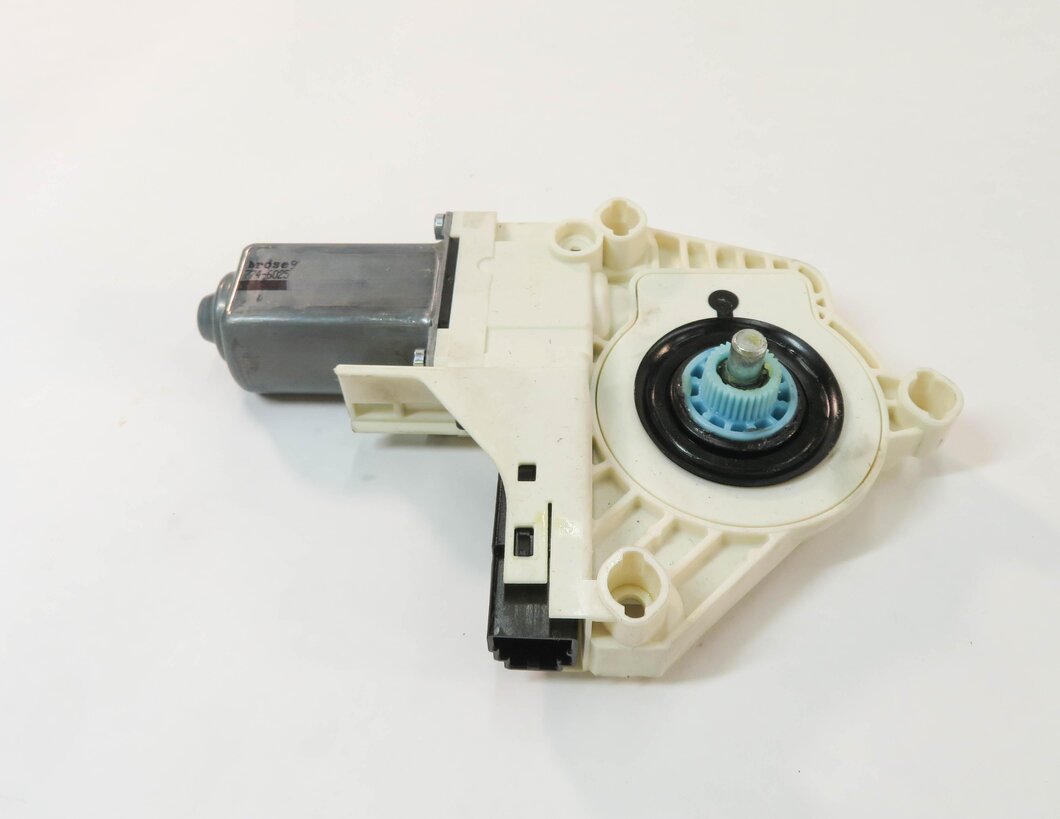 Thumbnail 6: 2010-2016 LR4 RANGE ROVER SPORT (L320) RIGHT SIDE REAR DOOR POWER WINDOW MOTOR
