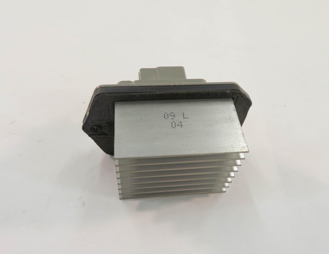 Thumbnail 3: 2010 RANGE ROVER SPORT (L320) FRONT HEATER A/C BLOWER FAN MOTOR SPEED RESISTOR