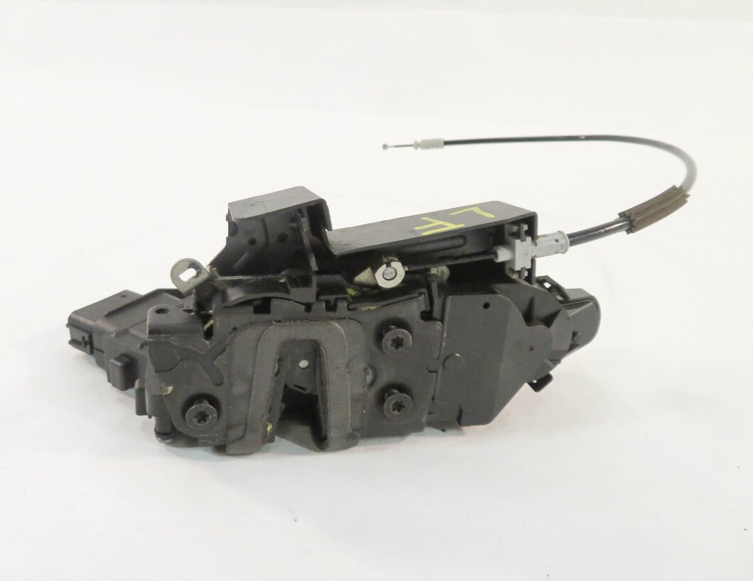 Thumbnail 5: 2010-2019 EVOQUE LR4 / RANGE ROVER SPORT (L320) LEFT FRONT PASSIVE DOOR LATCH