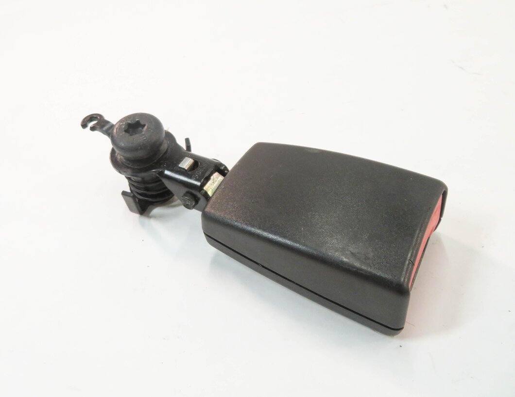 2010 RANGE ROVER SPORT (L320) RIGHT REAR 2nd ROW SEAT SEATBELT BUCKLE RECEIVER