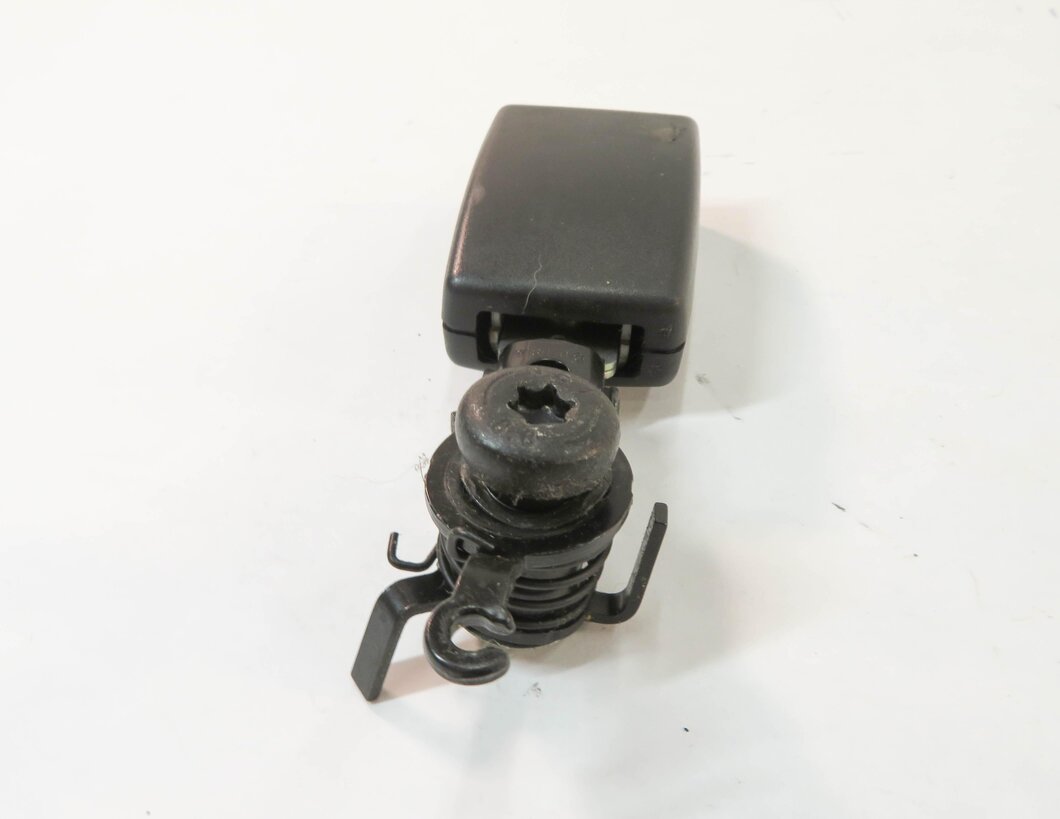 Thumbnail 2: 2010 RANGE ROVER SPORT (L320) RIGHT REAR 2nd ROW SEAT SEATBELT BUCKLE RECEIVER