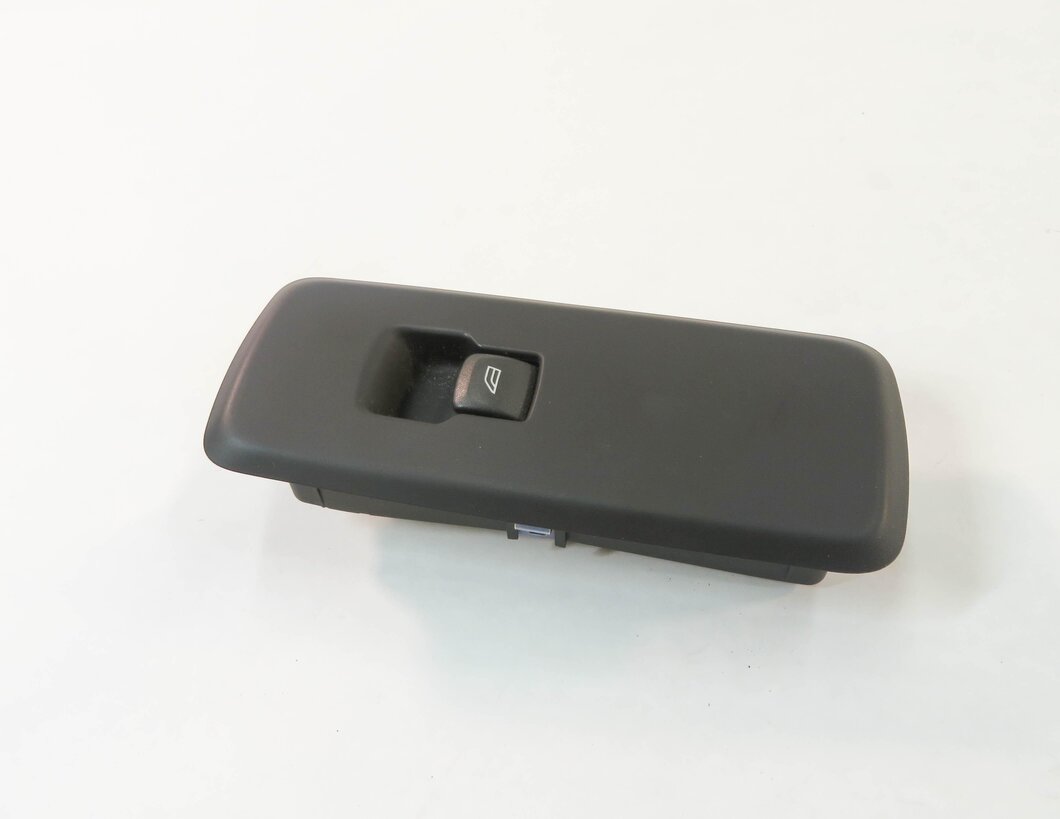 Thumbnail 2: 2010 RANGE ROVER SPORT (L320) LEFT REAR DOOR POWER WINDOW SWITCH BUTTON