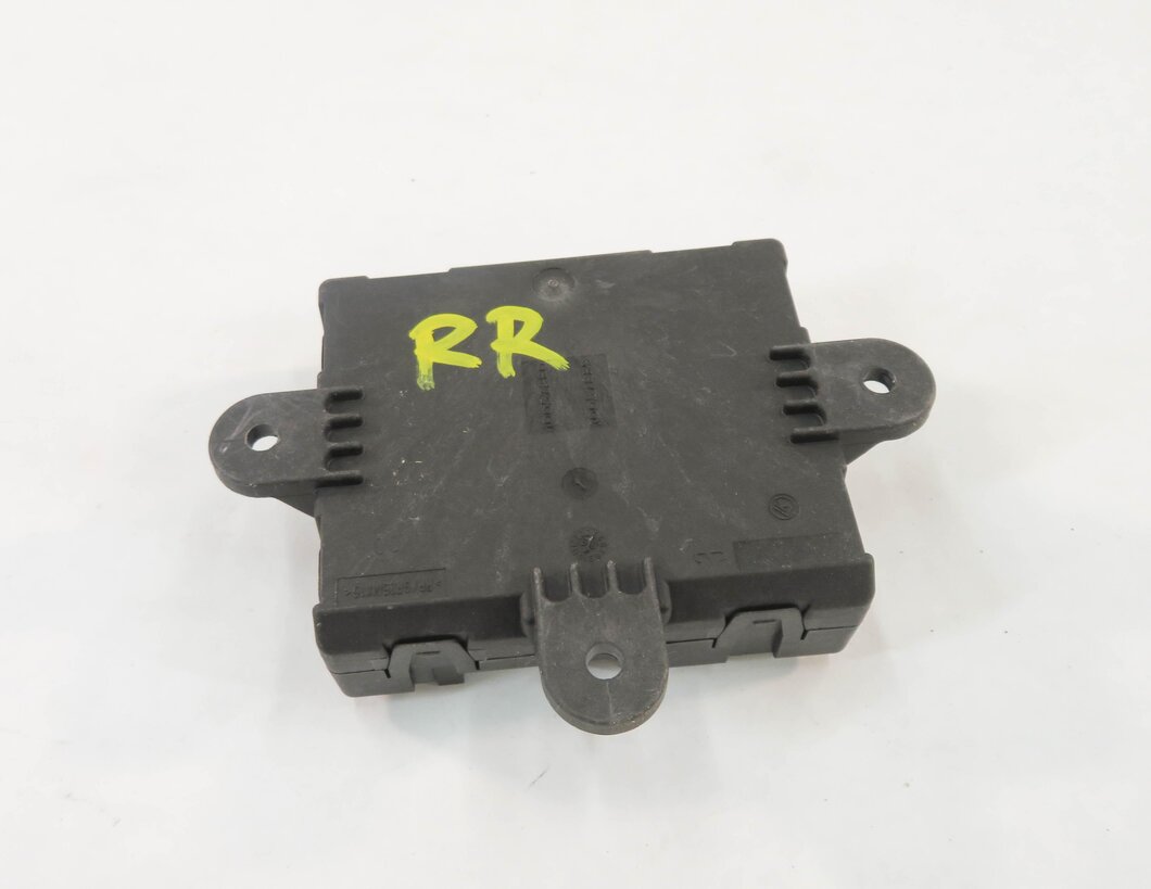 Thumbnail 6: 2010-2013 RANGE ROVER SPORT (L320) - REAR DOOR CONTROL MODULE COMPUTER