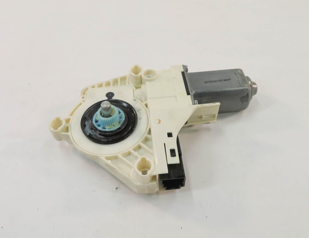 Thumbnail 4: 10-16 LAND ROVER LR4 / RANGE ROVER SPORT (L320) LEFT FRONT DRIVER WINDOW MOTOR