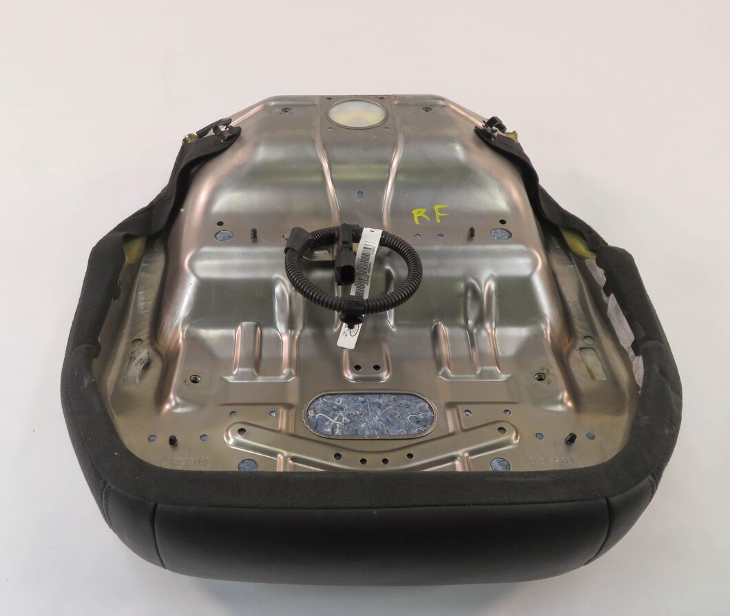 Thumbnail 5: 2010 RANGE ROVER SPORT (L320) RIGHT PASSENGER LOWER BOTTOM SEAT CUSHION (BLACK)